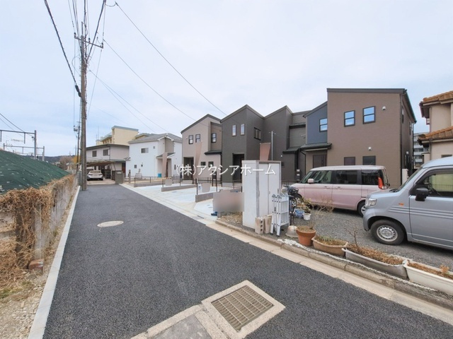 入間市仏子・全3棟　新築一戸建　1号棟　～リビングイン階段～の周辺|現地写真（2025年11月21日撮影）