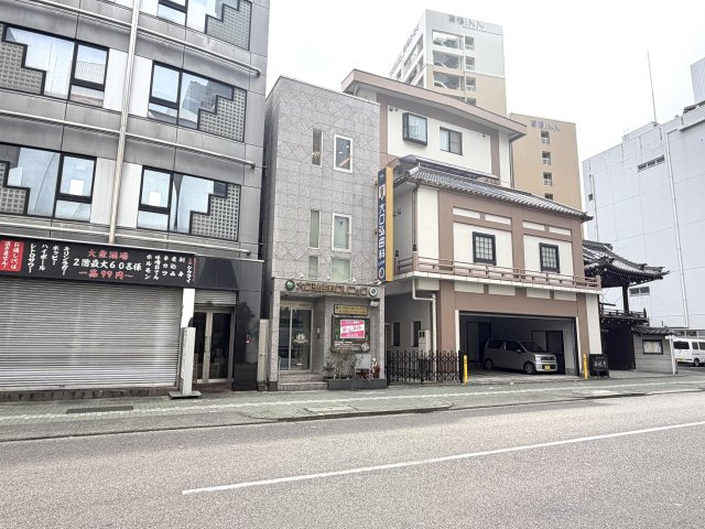 大口歯科跡地店舗の外観