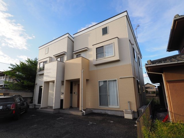 飯塚町　売貸し戸建て3棟の外観