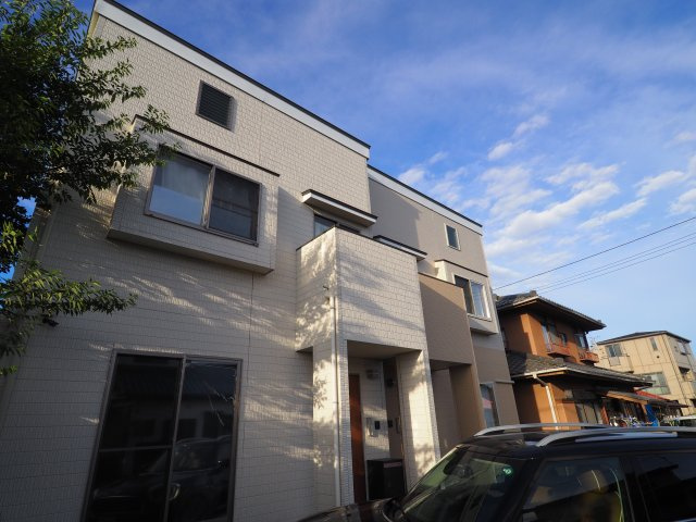 飯塚町　売貸し戸建て3棟の外観