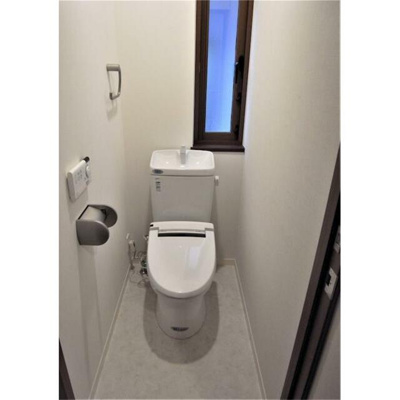 【トイレ】 | タウンコート | 温水洗浄便座。