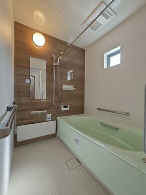 中園貸家の浴室|きれいなお風呂です