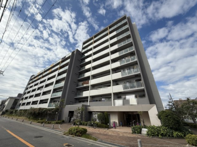 レスタージュ鳳の外観