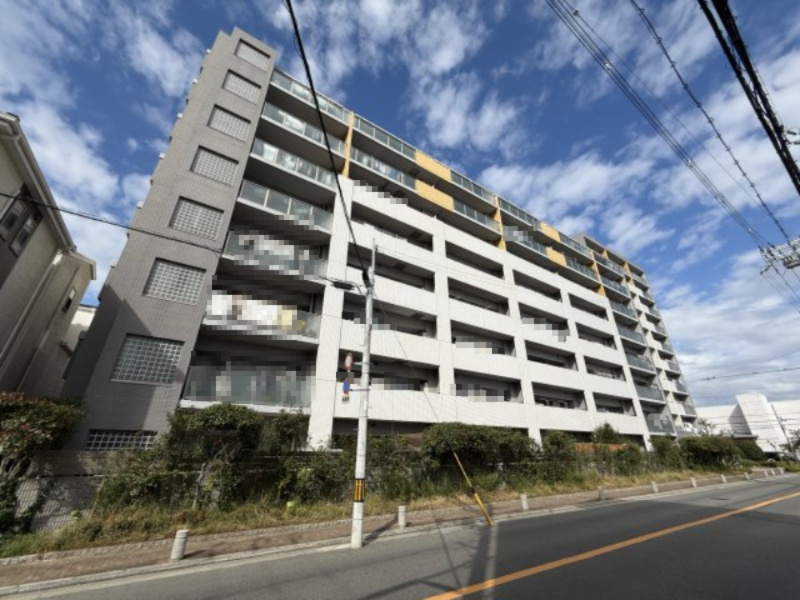 レスタージュ鳳の外観