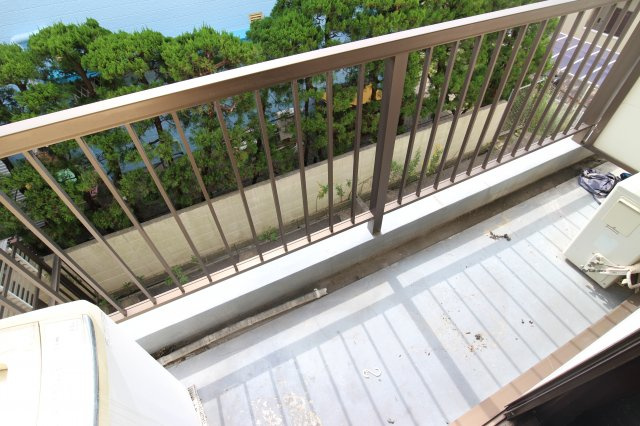 リッチライフ伊川谷のバルコニー