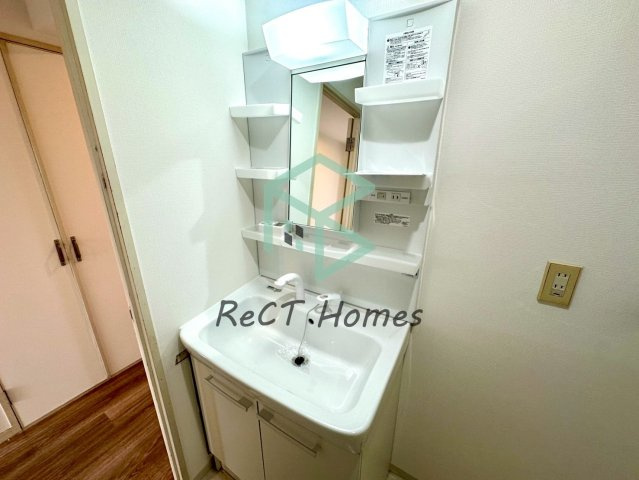 アルコ・ラ・カーサ佃町Ⅱの独立洗面台