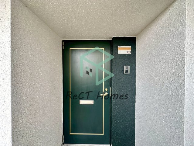 アルコ・ラ・カーサ佃町Ⅱの玄関