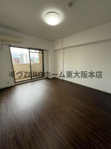 プロスペクト美章園の居間・リビング