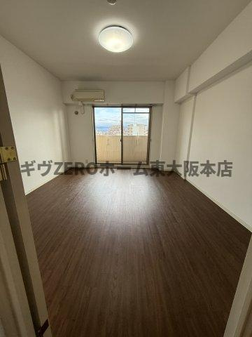 プロスペクト美章園の居間・リビング