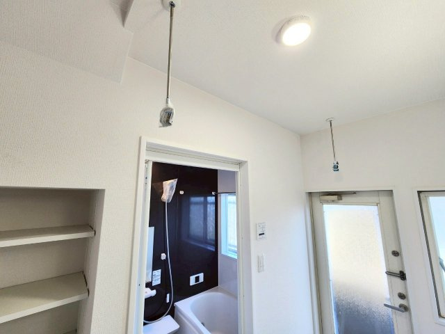 【リフォーム × 中古戸建て】北九州市門司区吉志6丁目の洗面所|洗濯物干し付き♪