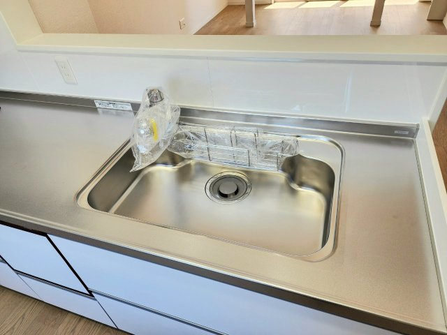 【リフォーム × 中古戸建て】北九州市門司区吉志6丁目のキッチン|変色しにくいステンレスシンク♪