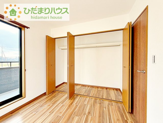【収納】 | つくば市羽成　中古戸建 | お洋服の多い女性に人気！収納力の高いクローゼット付き☆彡