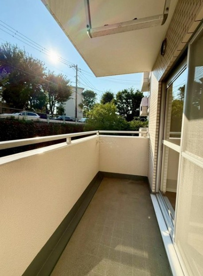 【バルコニー】 | 常盤台パークハイツ | 南向きで採光良好なバルコニー／採光を遮るものがなく、開放的な眺望
