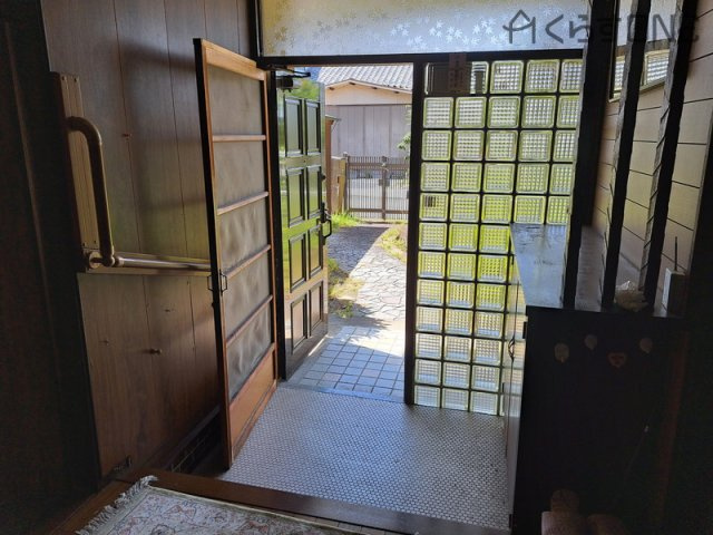 【玄関】 | 姫路市飾東町夕陽ケ丘／中古戸建
