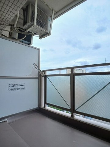 オリエンタル長田駅前のバルコニー