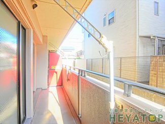 【バルコニー】 | 南向きバルコニー（同仕様写真）