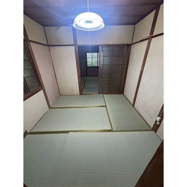 城の下通アパートの和室