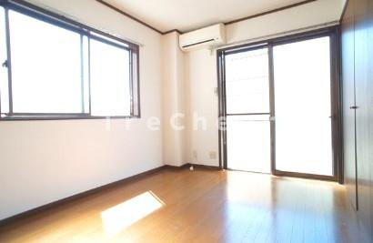 東山コーポⅡの居間・リビング