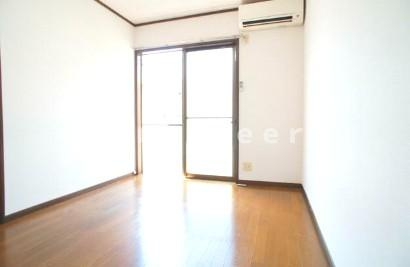 東山コーポⅡの寝室