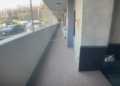 【その他共用部分】 | センチュリーめじろ台 | 共有部分は、住民なら誰もが使える設備のこと。例えば駐車場やエレベーター、インターネット設備、セキュリティ設備などがあります。他にも、マンションの廊下・外部階段やエントランス・ゴミ置き場などがあります。