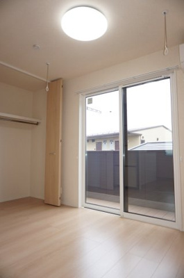 【洋室】 | グラディーヴォレ | グラディーヴォレ　洋室