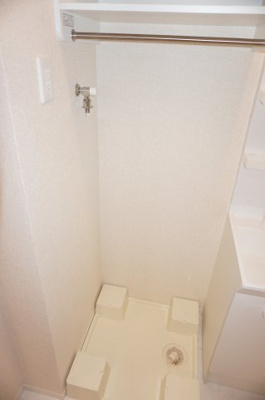 【その他】 | グラディーヴォレ | グラディーヴォレ　室内洗濯機置場