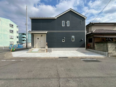 【外観】 | 前橋市山王町　新築住宅 | 完成済み！いつでも新生活を始めることができます。
開放感あるLDK！
陽当り、風通しも良い暖かな住まいです。
KOALIVE （コアライブ）【0120-919-727】