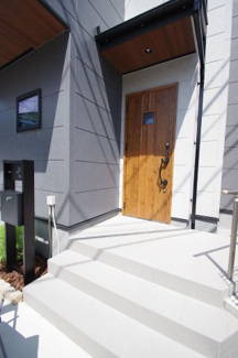 【エントランス】