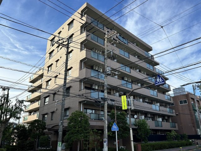 ライオンズマンション木根川中央公園　3階　リ　フォーム済の外観
