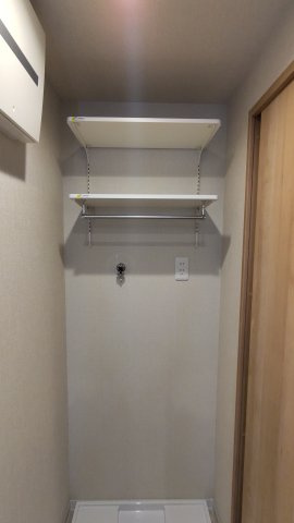 【ランドリースペース】ワコーレロイヤルガーデン北本Ｆ棟 