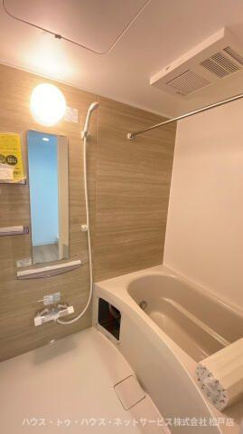 ウィンドテラス上本郷の浴室