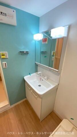 ウィンドテラス上本郷の洗面所