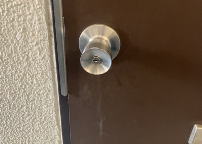 【防犯設備】 | グランデハイツ八王子 | 室内の防犯設備もチェックしましょう！モニター付きインターホンが設置されているか、防犯シャッターが設備されているか、ベランダに人が上がってきにくい高さかなどチェックしておくと入居後も安心できるでしょう。