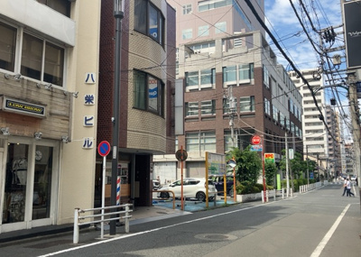 【展望】 | グランデハイツ八王子 | 眺望を気にして物件を探す場合、前面に建物が建っていないか現地で確認しましょう！前面に建物があると景色はもちろん、日当たりや風通しにも影響が出てきます。住んだ時のことを想像しながら現地見学をしましょう。