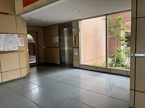 ライオンズマンション徳島南佐古のエントランス|エントランス