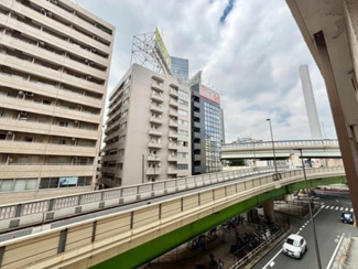 【展望】 | 頬をなでる優しい風を感じることが出来ます。つい深呼吸をしたくなる気持ちの良い眺望を楽しみましょう。