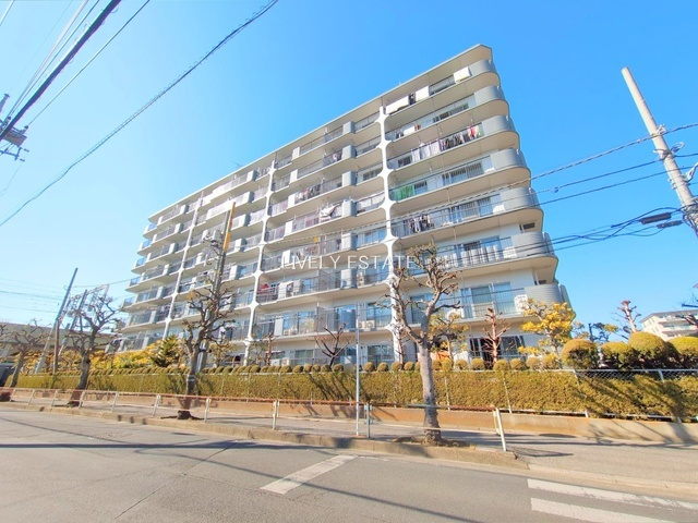 ジュネシオン新越谷の外観