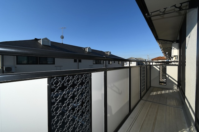 アルパポンテ一番館のバルコニー|南面バルコニー