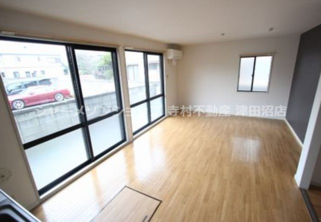 セフィラ船橋の居間・リビング