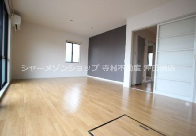 セフィラ船橋の居間・リビング