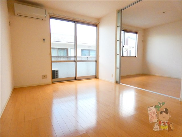 グレースメゾン湊　Ｆの居間・リビング