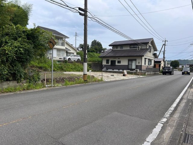 佐土原町東上那珂の前面道路含む現地写真