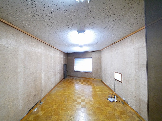 登美ヶ丘３丁目店舗の内装