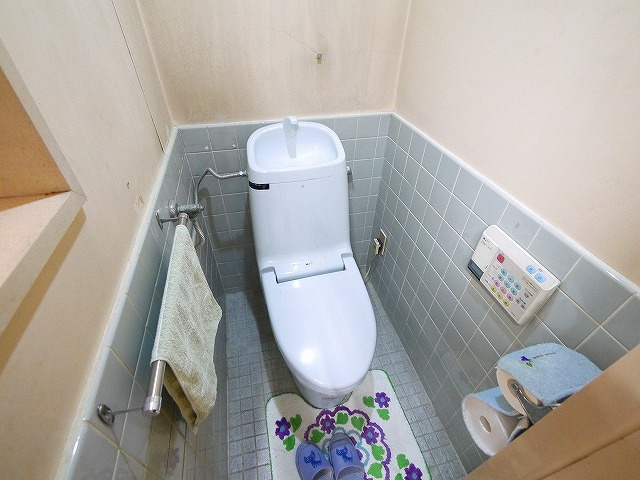 登美ヶ丘３丁目店舗の独立洗面台