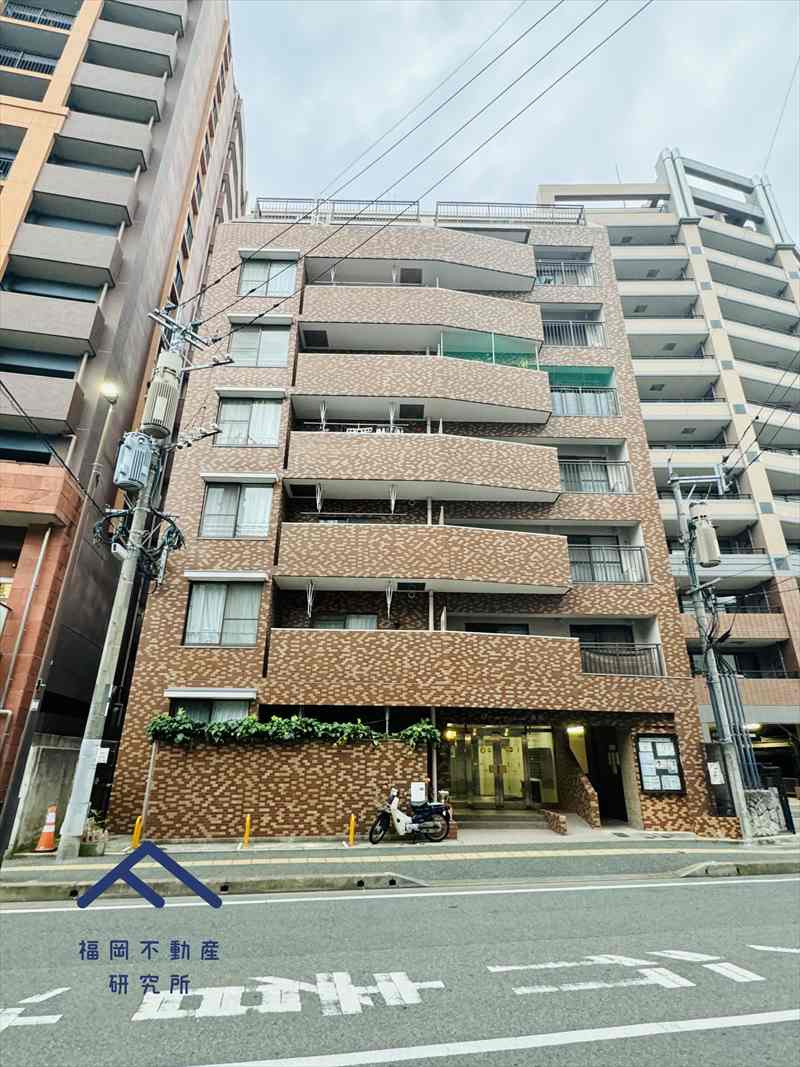 ロワールマンション赤坂の外観