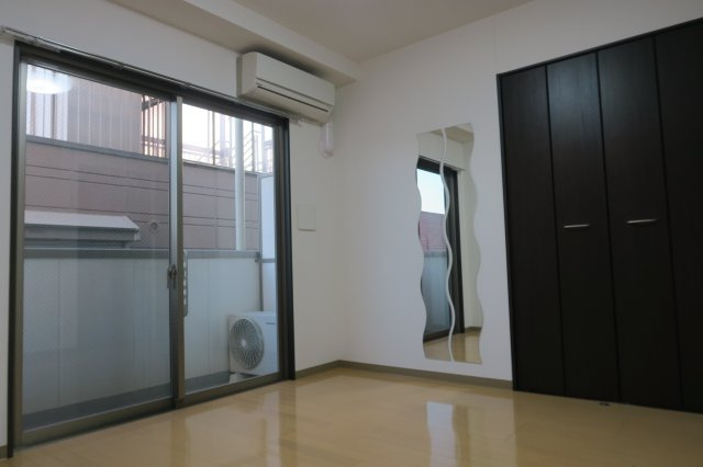 Ｐｒｉｎｔｅｍｐｓ東岸町の居間・リビング|☆南向き角部屋です☆