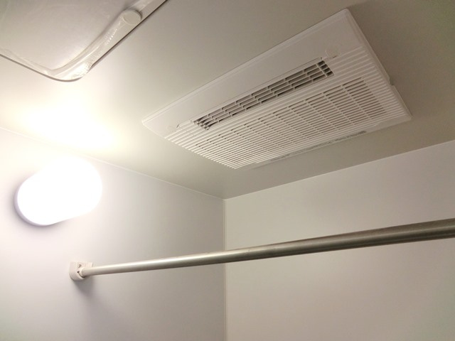 Ｐｒｉｎｔｅｍｐｓ東岸町の設備|浴室乾燥機付きです。