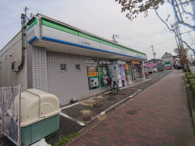 泉大津市豊中町１丁目のハイツの周辺