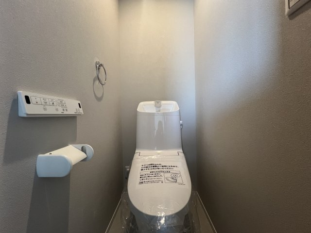 玄関広いと気持ち良さが違います！それ、ホント？ウソ？【港北区篠原町】新築戸建のトイレ|トイレも気になるポイント