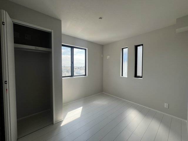 玄関広いと気持ち良さが違います！それ、ホント？ウソ？【港北区篠原町】新築戸建の洋室|洋室です